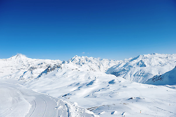 포토 JPG 해외이미지 주간 겨울 자연 하늘 산 사람없음 야외 맑음 겨울풍경 설산 해외202004 해외포토 자연요소 계절 날씨 풍경 생태계 파일형식 이미지허브