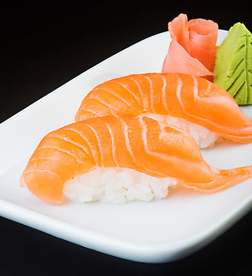 포토 JPG 해외이미지 음식 바다 백그라운드 다이어트 오렌지 젓가락 밥 건강 어류 요리 동양인 사람없음 일본 식사 저녁식사 초밥 회 흰색 참치 먹기 해산물 날것 롤 연어 점심식사 해외202004 해외포토 아시아 컬러 과일 모션 수저 인종 수중동물 일본음식 파일형식 이미지허브