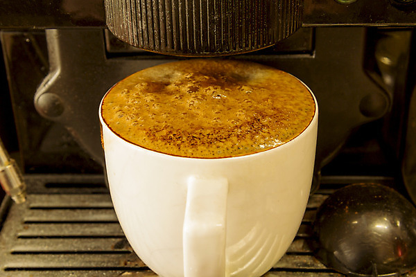 포토 JPG 해외이미지 식기 커피 음료 음식 백그라운드 아침 휴식 사람없음 갈색 검은색 거품 기쁨 에너지 흰색 신선 도자기 액체 맛 아침식사 가득함 오브젝트 아로마 에스프레소 카페인 해외202004 해외포토 주간 감정 컬러 컨셉 식사 파일형식 이미지허브