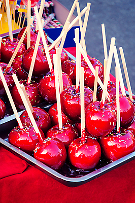 포토 JPG 해외이미지 디저트 사탕 사람없음 빨간색 막대기 달콤 사과 해외202004 해외포토 음식 컬러 과일 맛 파일형식 이미지허브