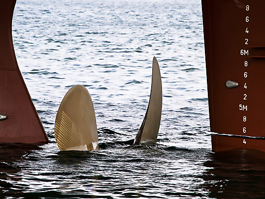 포토 JPG 해외이미지 주간 바다 사람없음 야외 프로펠러 유조선 해외202004 해외포토 자연요소 파일형식 이미지허브