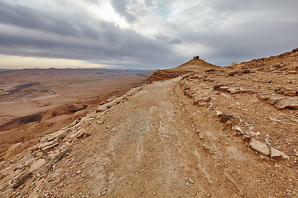 포토 JPG 해외이미지 공원 지구 모래 여행 오렌지 자연 하늘 산 풍경 사람없음 빨간색 컬러풀 사막 바위 분화구 동쪽 이스라엘 전국 해외202004 해외포토 공공시설 컬러 과일 돌_바위 방향 생태계 화산 서아시아 파일형식 이미지허브