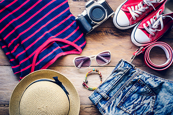 포토 JPG 해외이미지 라이프스타일 드레스 옷 여행 백그라운드 운동화 신발 컨셉 셔츠 목걸이 휴가 사람없음 목재 선글라스 유행 청바지 손목시계 오브젝트 해외202004 해외포토 나무 안경 시계 상의 재료 장신구 바지 생활 파일형식 이미지허브