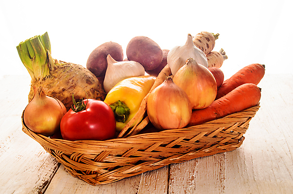 포토 JPG 해외이미지 웰빙 토마토 채소 양파 감자 파프리카 실내 마늘 사람없음 바구니 당근 신선 유기농 샐러리 나무배경 해외202004 해외포토 백그라운드 뿌리채소 내부 파일형식 이미지허브