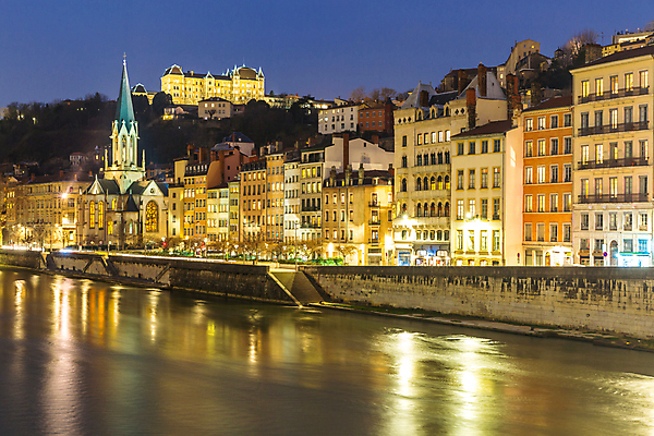 포토 JPG 해외이미지 야경 하늘 사람없음 야외 건물 성당 교회 프랑스 네비게이션 나루 리옹 해외202004 해외포토 건축물 유럽 종교건축 야간 파일형식 풍경_경치 이미지허브