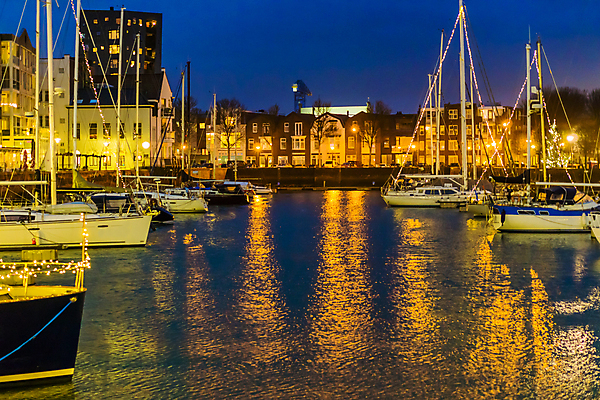 포토 JPG 해외이미지 야경 사람없음 야외 건물 도시풍경 항구 무대 네덜란드 방파제 선원 단상 나루 점화 착륙 해외202004 해외포토 건축물 공공시설 유럽 교통시설 풍경 도시 야간 파일형식 풍경_경치 이미지허브