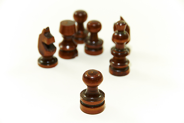 포토 JPG 해외이미지 스튜디오촬영 생각 비즈니스 놀이 성공 레저 설계 기술 사람없음 목재 장난감 갈색 경쟁 게임 흰색 체스 선택 목표 계획 대표 충돌 오브젝트 기회 전쟁 패배 미로 장군 전쟁터 고립 업그레이드 인내 지능 처음 완전 해외202004 해외포토 나무 직업 컬러 컨셉 재료 실내 파일형식 이미지허브