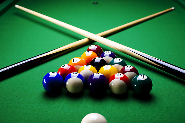 포토 JPG 해외이미지 실내 사람없음 당구 포켓볼 당구공 당구대 당구채 초록배경 해외202004 해외포토 백그라운드 공 내부 초록색 구기 당구용품 파일형식 이미지허브