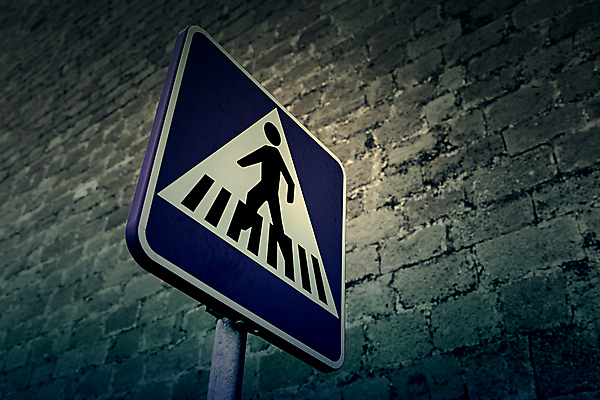 포토 JPG 해외이미지 여자 도로 길 선 여행 백그라운드 십자가 패턴 비즈니스 추상 거리 안테나 안전 사람 사람없음 야외 검은색 산책 회색 흰색 도시 보행자 횡단보도 군중 정상 교차로 심볼 사인 질감 바쁨 장면 얼룩말 건너기 방법 해외202004 해외포토 컬러 무늬 통신 교통시설 모션 휴식 말_동물 보행로 파일형식 이미지허브