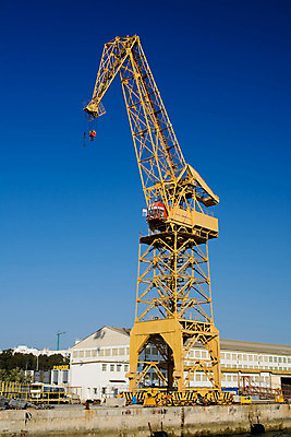 포토 JPG 해외이미지 바다 컨셉 사람없음 항구 화물 업무 작업 기중기 해군 포트 해외202004 해외포토 교통시설 군대 운송업 중장비 파일형식 이미지허브