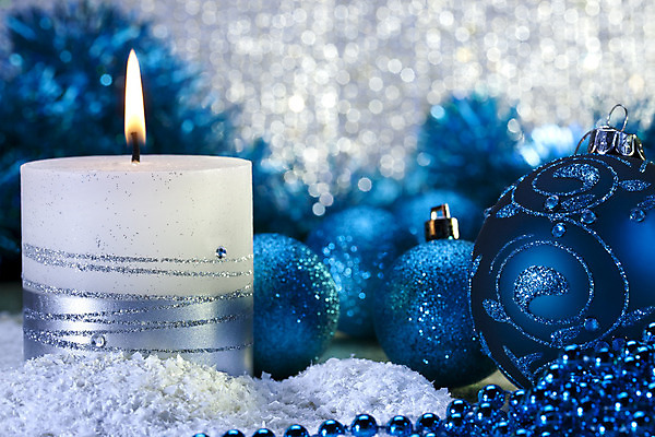 포토 JPG 해외이미지 크리스마스장식 크리스마스 휴가 불꽃 사람없음 장식 파란색 빛 축제 축하 연소 노엘 정물화 해외202004 해외포토 기념일 컬러 컨셉 불 그림 파일형식 이미지허브