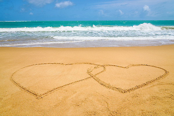 포토 JPG 해외이미지 모양 모래 파도 바다 여행 결혼 백그라운드 컨셉 자연 휴가 발렌타인데이 사랑 사람없음 야외 물 태양 하트 심볼 그림 내추럴 해외202004 해외포토 자연요소 감정 데이이벤트 이벤트 생태계 파일형식 이미지허브