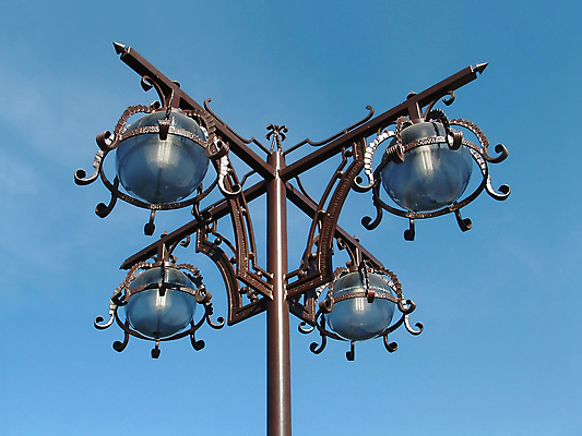 포토 JPG 해외이미지 하늘 미술 사람없음 갈색 금속 철 오브젝트 복고 해외202004 해외포토 컬러 재질 문화예술 파일형식 이미지허브