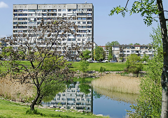 포토 JPG 해외이미지 나무 계절 호수 여행 백그라운드 잎 자연 하늘 새로움 주택 건조 갈대 풍경 사람없음 초록색 물 파란색 햇빛 반사 평화 맑음 봄 나뭇가지 연못 신선 오픈 지역 내추럴 강렬 불가리아 해외202004 해외포토 자연요소 식물 컬러 컨셉 날씨 건물 태양 생태계 파일형식 남유럽 이미지허브