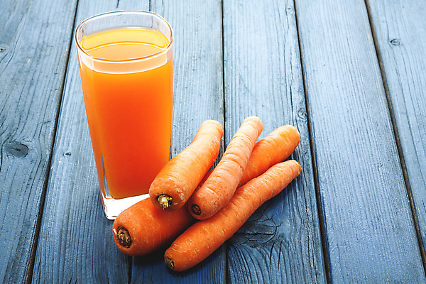 포토 JPG 해외이미지 음료 음식 다이어트 채소 오렌지 과일 재료 유리 건강 사람없음 목재 컬러풀 주스 당근 추위 신선 칵테일 달콤 아침식사 상쾌 유기농 날것 뿌리 내추럴 숙성 채식주의자 핸드메이드 비건 해외202004 해외포토 나무 웰빙 감정 컬러 재질 뿌리채소 주류 식사 맛 채식 파일형식 이미지허브