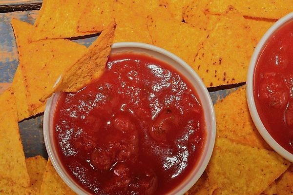 포토 JPG 해외이미지 접시 음식 토마토 고추 멕시코 감자 마늘 옥수수 요리 사람없음 목재 빨간색 노란색 파티 식사 신선 뜨거움 조미료 사발 맛 정상 먹기 향신료 속도 매움 후추 타코 점심식사 살사댄스 짠맛 할라피뇨 해로움 핸드메이드 해외202004 해외포토 나무 식기 컬러 컨셉 북아메리카 채소 재료 모션 곡류 이벤트 춤 사기그릇 향미료 파일형식 이미지허브