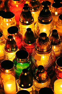 포토 JPG 해외이미지 전통 백그라운드 크리스마스 촛불 유리 불 휴가 따뜻함 사람없음 장식 빨간색 빛 노란색 평화 검은색 어둠 희망 할로윈 슬픔 등불 축하 죽음 야간 11월 심볼 묘사 명상 문학 신성 연소 왁스 추모 화상 해외202004 해외포토 자연요소 기념일 감정 컬러 컨셉 초 재질 조명 날짜 상처 파일형식 이미지허브