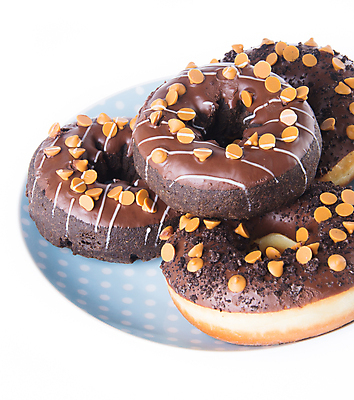 포토 JPG 해외이미지 커피 음식 빵 백그라운드 디저트 사탕 사람없음 컬러풀 갈색 케이크 초콜릿 얼음 빵집 견과류 흰색 대접 원형 도넛 달콤 맛 아침식사 유혹 설탕 굽기 먹기 뿌리기 반죽 페스츄리 해로움 해외202004 해외포토 자연요소 도형 음료 컬러 컨셉 모션 상점 식사 구이 파일형식 이미지허브