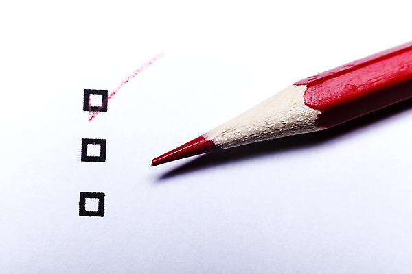 포토 JPG 해외이미지 교육 종이 과학 백그라운드 컨셉 비즈니스 성공 사람없음 빨간색 상자 연필 펜 자료 정보 흰색 최고 시장 선택 가난 투표 민주주의 통제 고객 서비스 만족 서식 페이지 시트 의견 대답 마케팅 설문지 우수 정치 목차 해외202004 해외포토 감정 컬러 학용품 필기구 선거 절기 파일형식 이미지허브