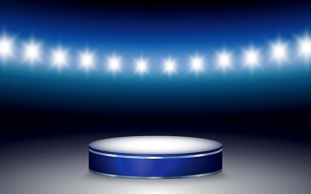 EPS 해외이미지 디자인 스포츠 백그라운드 컨셉 일러스트 비즈니스 성공 추상 서기 경사 그래픽 장식 파란색 빛 유행 축구 경쟁 경기장 공백 콘서트 공연 방 무대 램프 우승 원형 은색 받침대 박물관 쇼 장면 스포트라이트 단상 대회 빛망울 승자 지휘대 챔피언 해외202004 해외일러스트 도형 컬러 무늬 스포츠시설 모션 조명 이벤트 구기 최고 파일형식 벡터 이미지허브