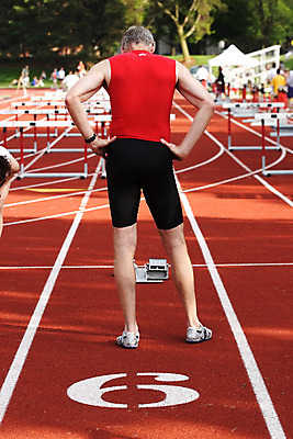 포토 JPG 해외이미지 라이프스타일 남자 길 스포츠 중년 밭 신체 건강 이벤트 사람없음 운동 경쟁 경기장 만남 도전 결심 예측 은퇴 연습 시작 선로 옛날 전력질주 처음 해외202004 해외포토 컨셉 농업 스포츠시설 사람 성인 생활 파일형식 이미지허브