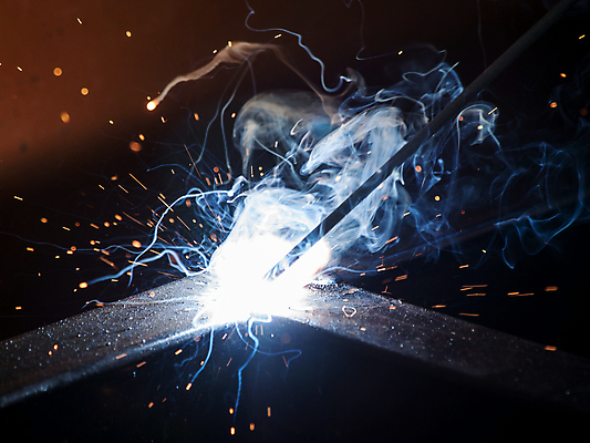 포토 JPG 해외이미지 산업 불꽃 직장 기술 사람없음 금속 과학기술 업무 수리 제조 온도 공학 용접 전압 조작 철강 해외202004 해외포토 교육 회사 재질 불 작업 파일형식 이미지허브