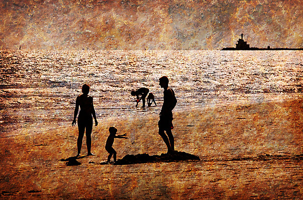 포토 JPG 해외이미지 전신 여자 남자 실루엣 어린이 바다 여행 가족 휴가 휴식 함께함 여러명 성인 야외 해외202004 해외포토 다수 컨셉 관계 촬영기법 사람 파일형식 이미지허브