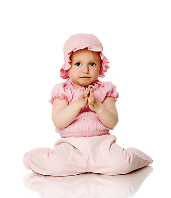 포토 JPG 해외이미지 전신 백인 1 손 응시 행복 어린이 분홍색 장난 한명 웃음 앉기 금발 기쁨 흰색 아기 유머 작음 박수 순수 호기심 노려봄 걸음마 고립 진짜 유일 표현성 해외202004 해외포토 서양인 헤어스타일 시선 감정 컬러 컨셉 모션 표정 사람 손짓 신체부위 크기 파일형식 이미지허브