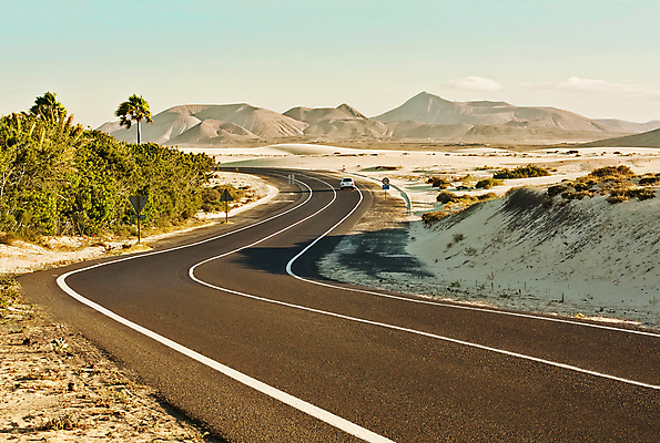 포토 JPG 해외이미지 도로 길 여행 곡선 교통시설 자동차 자연 휴가 산 건조 풍경 사람없음 노란색 평화 맑음 침묵 운전 사막 시골 뜨거움 고속도로 스페인 고독 아스팔트 모래언덕 멀리 굴곡 오아시스 해외202004 해외포토 감정 유럽 선 육상교통 컬러 교통 컨셉 모션 날씨 소리 언덕 시설 생태계 파일형식 이미지허브