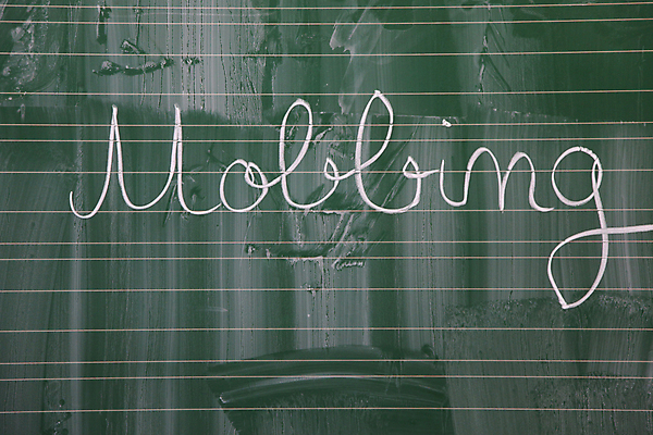 포토 JPG 해외이미지 교육 백그라운드 컨셉 비즈니스 교실 학교 스트레스 경고 사람없음 교사 칠판 흰색 업무 판넬 발표 가르침 괴짜 심볼 묘사 신학기 분필 대학교 옷입기 긴장 해외202004 해외포토 직업 감정 컬러 모션 작업 초크 파일형식 이미지허브