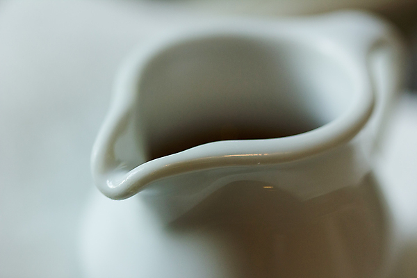 포토 JPG 해외이미지 1 음료 음식 다이어트 유제품 건강 사람없음 중국 소리 우유 추위 흰색 신선 조끼 도자기 자르기 크림 오브젝트 흰배경 상쾌 유리주전자 고립 백자 블러 평야 해외202004 해외포토 감정 아시아 컬러 백그라운드 모션 자연 유리 주전자 외투 파일형식 이미지허브