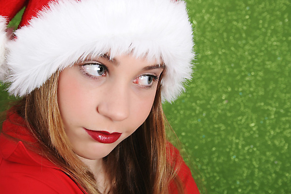 포토 JPG 해외이미지 백인 모델 여자 얼굴 크리스마스 휴가 한명 사람 10대 빨간색 초록색 흰색 표현 솜털 특징 해외202004 해외포토 서양인 1 기념일 컬러 청소년 신체부위 파일형식 이미지허브