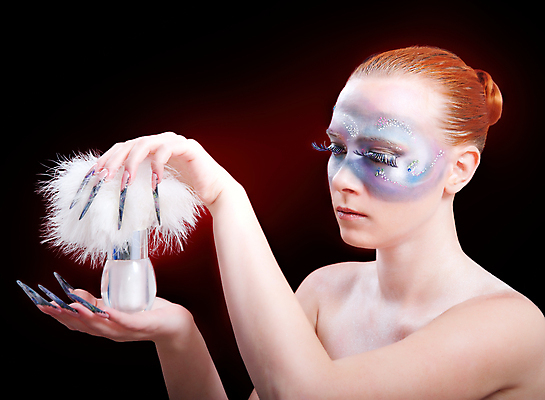 포토 JPG 해외이미지 모델 손 여자 얼굴 손가락 건강 한명 사람 성인 빨간색 빛 유행 화장품 립스틱 화려 우아함 손톱관리 속눈썹 피부 입술 해외202004 해외포토 1 컬러 컨셉 신체부위 뷰티 네일아트 눈썹 파일형식 이미지허브