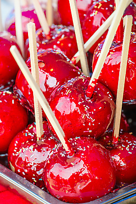 포토 JPG 해외이미지 디저트 사탕 사람없음 빨간색 막대기 달콤 사과 해외202004 해외포토 음식 컬러 과일 맛 파일형식 이미지허브