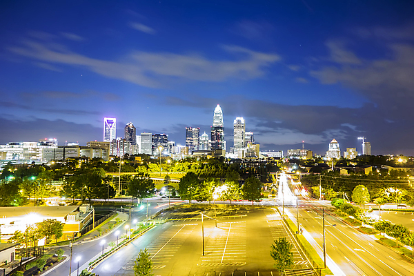 포토 JPG 해외이미지 야경 사람없음 야외 건물 관광지 도시풍경 고층빌딩 새벽 해외202004 해외포토 자연요소 건축물 여행 풍경 빌딩 도시 야간 파일형식 풍경_경치 이미지허브