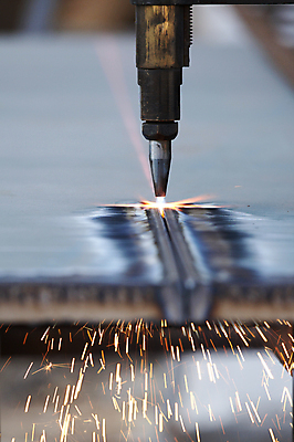 포토 JPG 해외이미지 실내 근접촬영 사람없음 아웃포커스 빛 업무 연기 소프트포커스 불똥 용접 용접기 철강 해외202004 해외포토 뷰포인트 촬영기법 내부 작업 파일형식 이미지허브