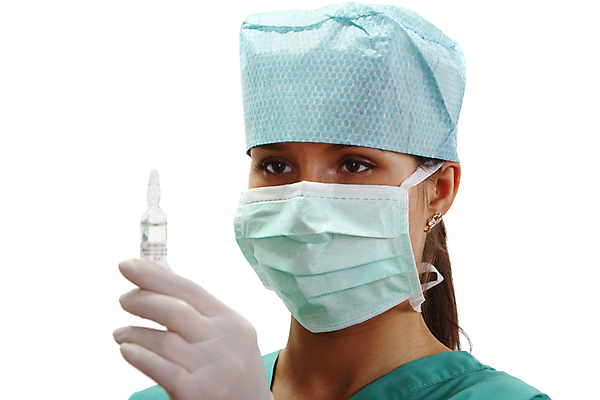 포토 JPG 해외이미지 직업 학생 응시 여자 장갑 손가락 유리병 건강 병원 관리 가면 한명 사람 성인 치료 초록색 약 간호사 의사 대접 잡기 업무 액체 질병 구조원 준비 주사약 해결 보닛 인원 해외202004 해외포토 1 손 시선 잡화 컬러 의학 모션 자동차 병_용기 의료진 작업 파일형식 이미지허브