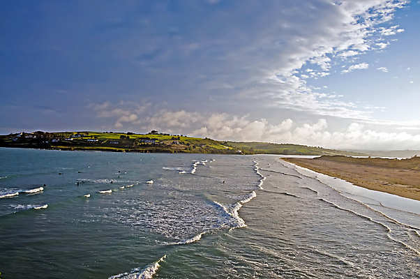 포토 JPG 해외이미지 모래 스포츠 파도 바다 자연 하늘 사람없음 물 여름 파란색 반사 거품 서핑 빨래 태평양 코르크 아일랜드 해외202004 해외포토 자연요소 계절 유럽 컬러 가사 수상스포츠 생태계 파일형식 이미지허브