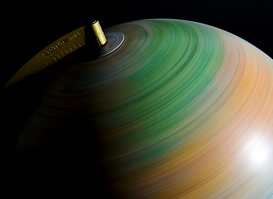 포토 JPG 해외이미지 모델 교육 지구 과학 여행 지도 비즈니스 학교 모션 항해 사람없음 세계 글로벌 지구본 우주 환경 행성 오브젝트 대륙 봉 돌리기 블러 지도책 지리 해외202004 해외포토 배_교통 책 파일형식 이미지허브