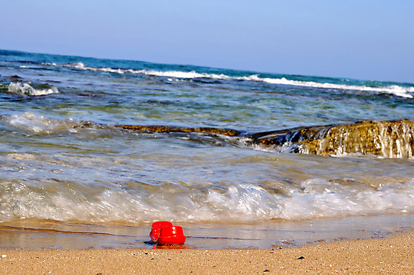 포토 JPG 해외이미지 전통 바다 자연 하늘 휴식 사람없음 야외 가로 물 햇빛 도시 그룹 좌절 땅 오브젝트 싱글 장면 구식 넘어짐 옛날 수평선 해외202004 해외포토 자연요소 감정 컨셉 모션 태양 생태계 파일형식 이미지허브