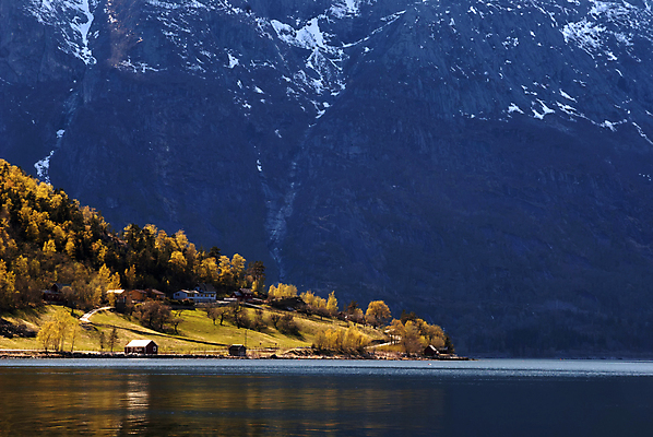 포토 JPG 해외이미지 벽 산 노르웨이 사람없음 물 빛 해외202004 해외포토 자연요소 유럽 파일형식 이미지허브