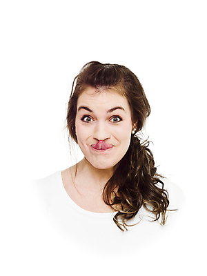 포토 JPG 해외이미지 백인 1 응시 와이셔츠 갈색머리 한명 20대 10대 흰색 표현 찡그림 고독 혀 흰배경 고립 성인여자만 카피스페이스 해외202004 해외포토 서양인 헤어스타일 시선 감정 컬러 백그라운드 셔츠 청소년 표정 사람 청년 공백 입 여자만 성인만 파일형식 이미지허브