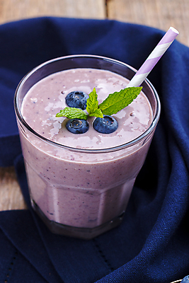 포토 JPG 해외이미지 열매 음료 음식 백그라운드 잎 다이어트 과일 유리 탁자 디저트 바나나 건강 사람없음 목재 파란색 보라색 주스 우유 시골 칵테일 변화 선택 달콤 아침식사 상품 매끈함 혼합 먹기 민트 크림 유기농 블루베리 밀짚 요거트 쉐이크 단백질 숙성 스무디 오트밀 채식주의자 핸드메이드 해외202004 해외포토 나무 식물 웰빙 컬러 가구 컨셉 재료 모션 재질 유제품 주류 식사 감각 맛 짚 허브 채식 영양소 파일형식 귀리 이미지허브