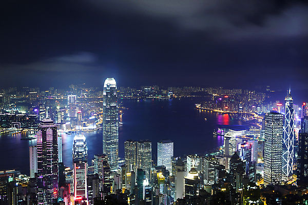 포토 JPG 해외이미지 아시아 야경 하늘 사람없음 야외 건물 도시풍경 항구 고층빌딩 중국 홍콩 해외202004 해외포토 건축물 나라 교통시설 풍경 빌딩 도시 야간 파일형식 풍경_경치 이미지허브