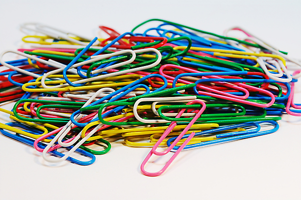 포토 JPG 해외이미지 교육 종이 백그라운드 무지개 비즈니스 문구용품 집게 사람없음 초록색 사무실 금속 쪽지 도전 흰색 공구 업무 메시지 연결 캐비닛 책상 오브젝트 싱글 문서 파일 잠금 클립 찌르기 유지 패드 고립 보유 카피스페이스 해외202004 해외포토 자연요소 컬러 가구 모션 재질 공백 도구 작업 사물함 보안 파일형식 이미지허브