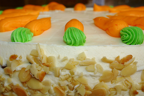 포토 JPG 해외이미지 접시 음식 조각 오렌지 부분 디저트 요리 사람없음 케이크 식당 얼음 당근 견과류 달콤 맛 설탕 자르기 굽기 먹기 배고픔 슬라이스 칼로리 푸딩 프로스팅 해외202004 해외포토 자연요소 식기 컨셉 과일 모션 뿌리채소 상점 구이 제빵 파일형식 이미지허브