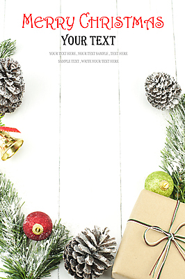 포토 JPG 해외이미지 전통 디자인 계절 행복 리본 백그라운드 크리스마스 겨울 자연 탁자 휴가 새로움 선물 사람없음 장식 빨간색 초록색 산타클로스 우주 축제 흰색 축하 인사 정상 연도 솔방울 원뿔 구성 해외202004 해외포토 도형 기념일 감정 컬러 가구 컨셉 예절 생태계 파일형식 이미지허브