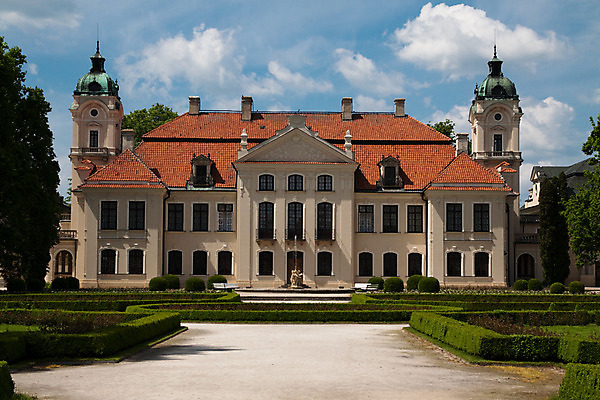 포토 JPG 해외이미지 공원 도로 길 건축양식 하늘 사람없음 초록색 정원 궁전 맨션 폴란드 르네상스 바로크 옛날 해외202004 해외포토 공공시설 건축 유럽 컬러 고건축 교통시설 주택 파일형식 이미지허브