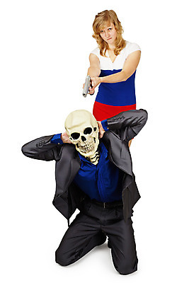 포토 JPG 해외이미지 백인 커플 여자 무기 2 뼈 골격 관리 가면 한명 서기 사람 앉기 빨간색 파란색 머리 어둠 할로윈 권총 총 흰색 죽음 쌍 발사 자르기 즐거움 슛 무릎 조준 고립 고문 라텍스 처형 해골모형 소름 해외202004 해외포토 서양인 1 감정 컬러 관계 모션 신체부위 모형 파일형식 이미지허브