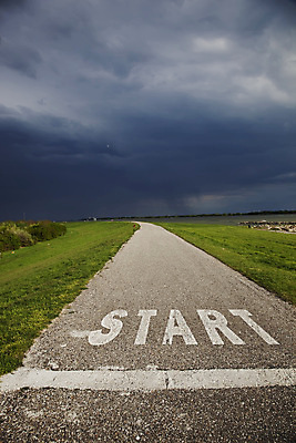 포토 JPG 해외이미지 도로 여행 컨셉 지도 비즈니스 하늘 성공 미래 화살 거리 아이디어 사람없음 야외 자유 도전 고속도로 계획 탈출 방향 심볼 사인 시작 비전 해결 진행 혁명 골 내일 마케팅 방법 직진 충고 카피스페이스 해외202004 해외포토 길 교통시설 공백 파일형식 이미지허브